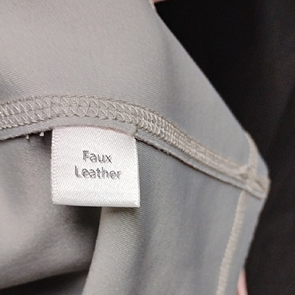 Floral Pink Kimono Robe - Picture 2 of 13